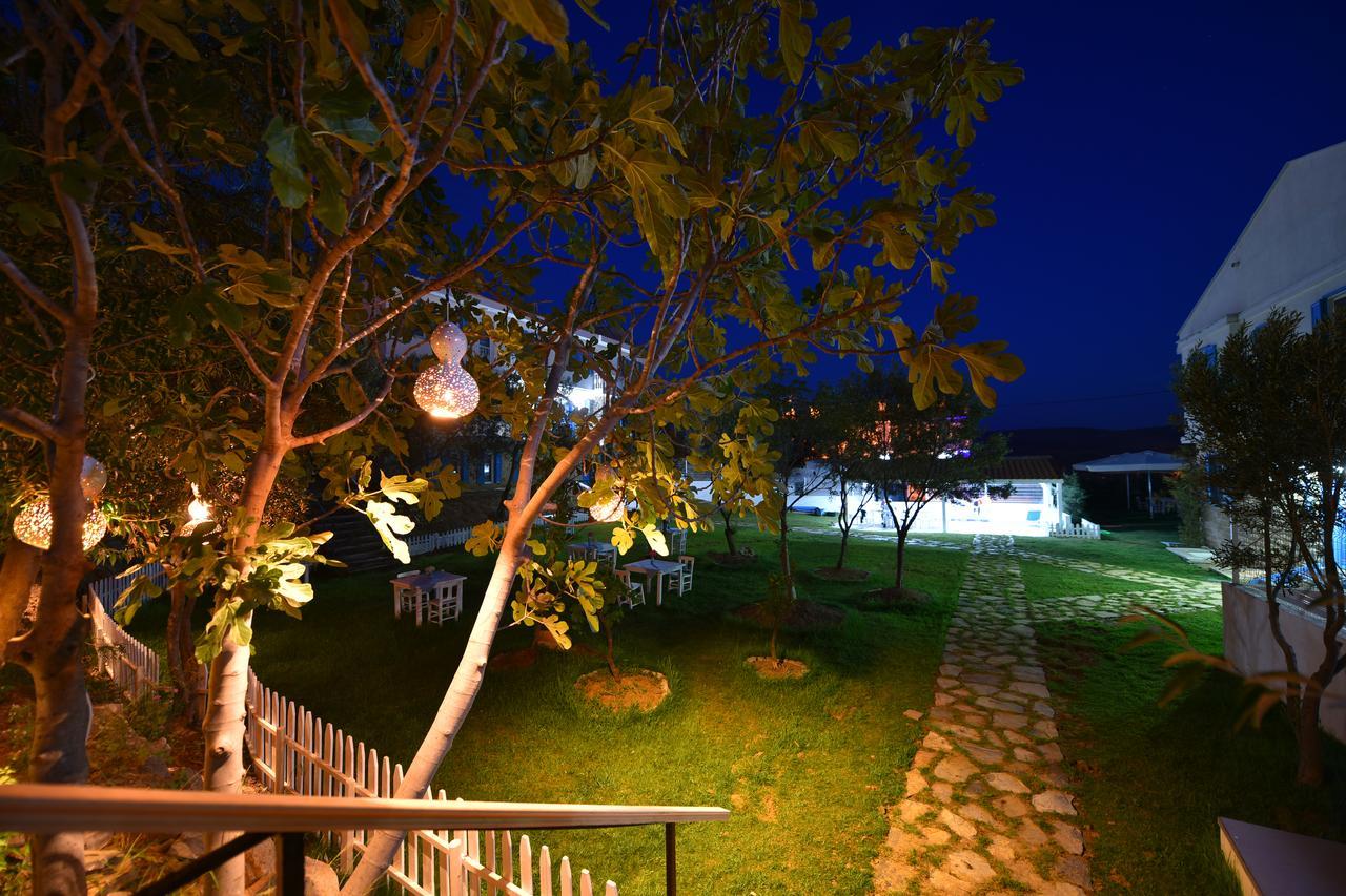 Garden Ada Hotel Bozcaada Exterior photo